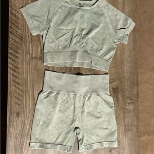 Amazon Women's Green Two-Piece Set